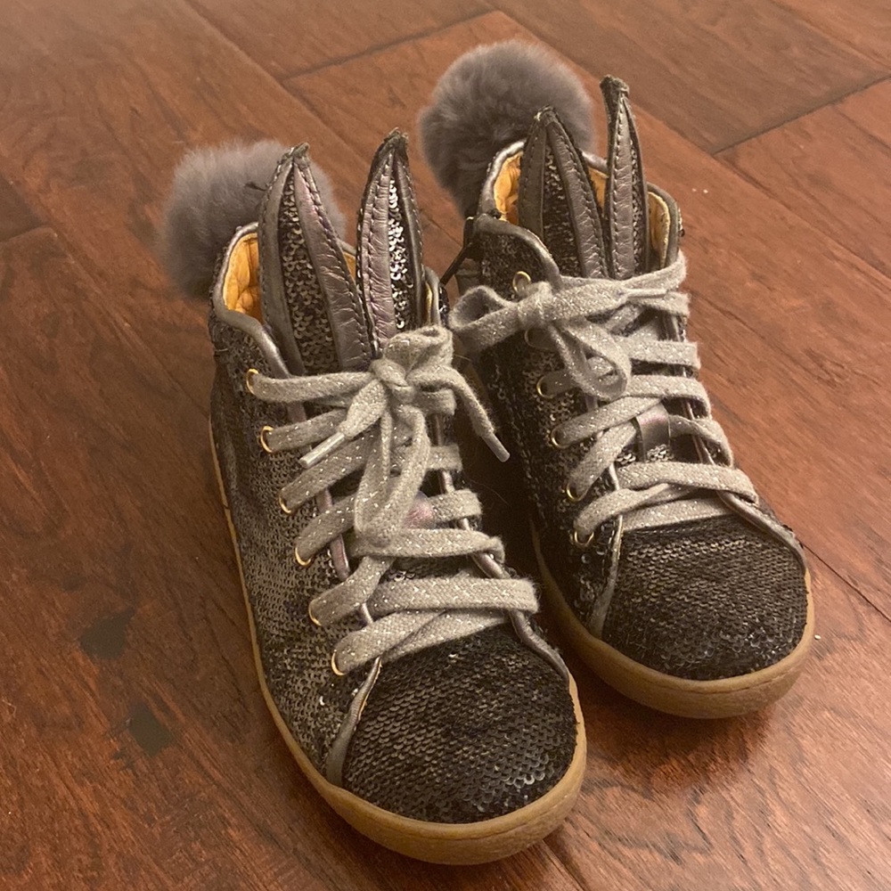 Vera Gomma girls shoes size 26